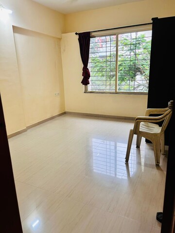 Room in 3 BHK Apartment at Sai Saheb, Pimple Saudagar – for Rent
