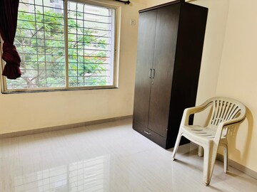 Room in 3 BHK Apartment at Sai Saheb, Pimple Saudagar – for Rent