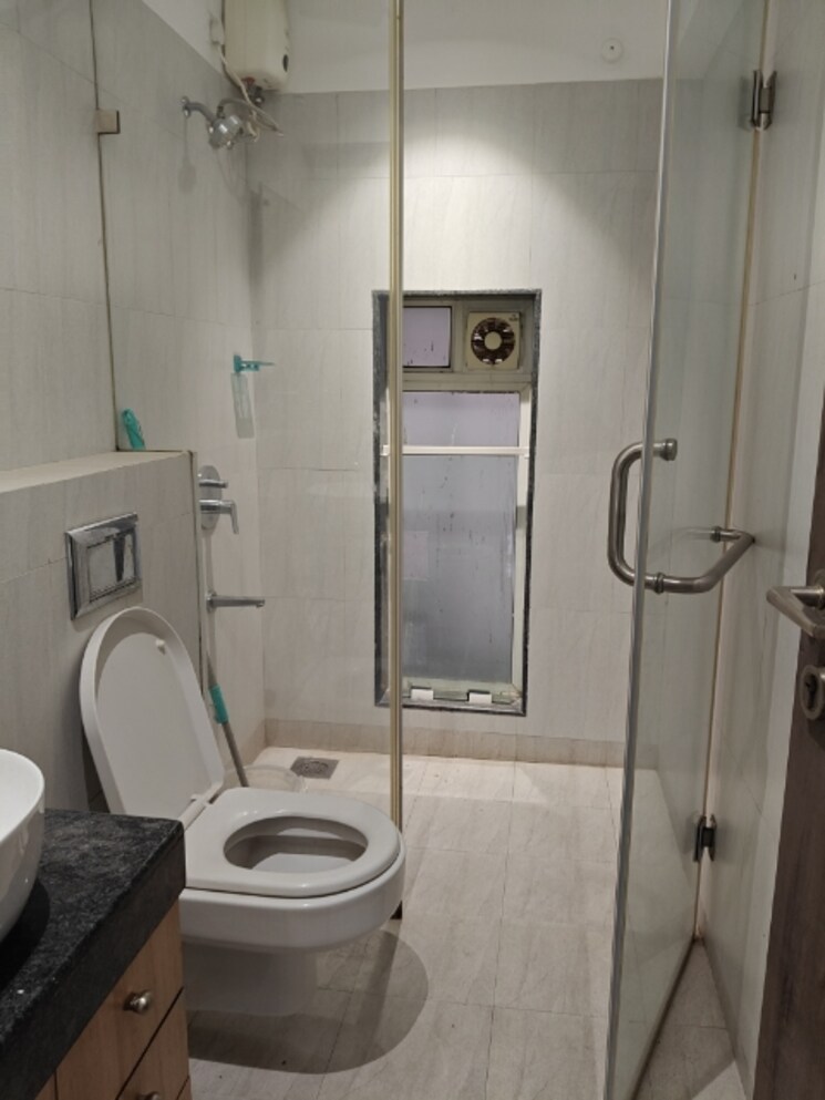 Bathroom, godrej-prime 3 Bedroom 1076 Sq.Ft. Apartment In Chembur Mumbai 9024706