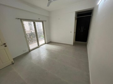 Room in 2 BHK Apartment at Jm Orchid, Sector 76 – for Rent