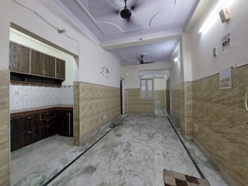 Kitchen in 1 BHK Builder Floor at Mayur Vihar Phase 1 – for Rent