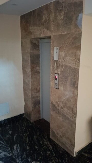 Building Lobby in 3 BHK Builder Floor at RWA Apartments Sector 41, Sector 41 – for Rent