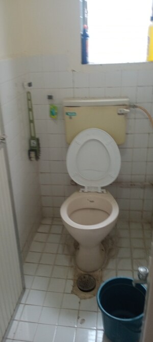 Bathroom in 1 BHK Apartment at Takshila CHS, Andheri East – for Sale