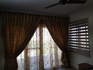 Balcony in 3.5 BHK Apartment at Marine Drive – for Sale
