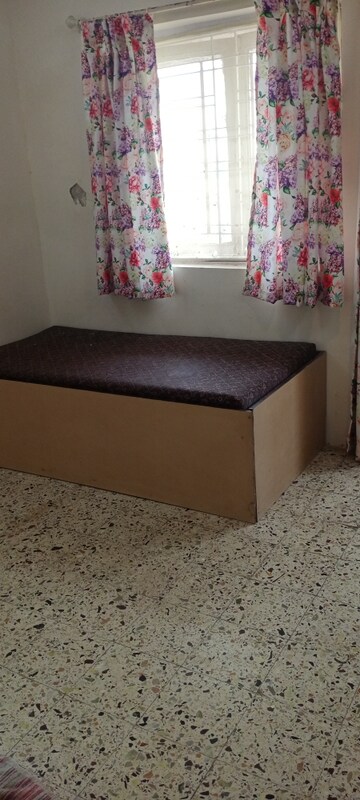 Bedroom in 1 BHK Apartment at Takshila CHS, Andheri East – for Sale