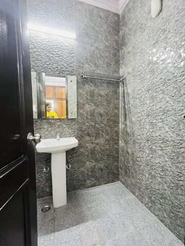 Bathroom in 1 BHK Builder Floor at Lajpat Nagar Iii – for Rent