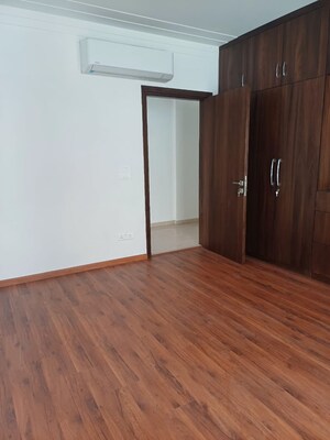 Room in 4 BHK Builder Floor at Greater Kailash I – for Sale