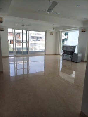 Room in 4 BHK Builder Floor at Greater Kailash I – for Sale