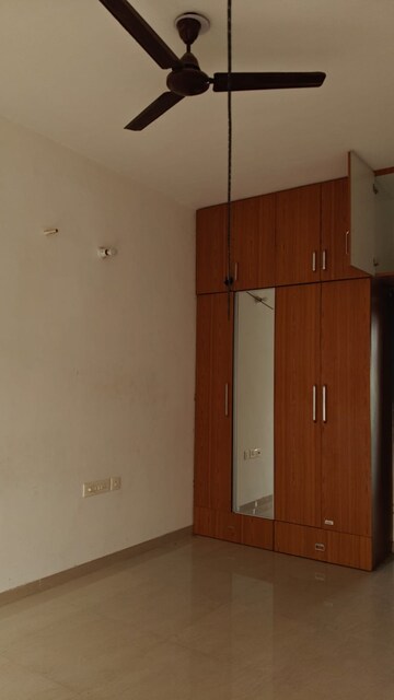 Room in 3 BHK Apartment at Omaxe Ambrosia, North Mullanpur – for Rent