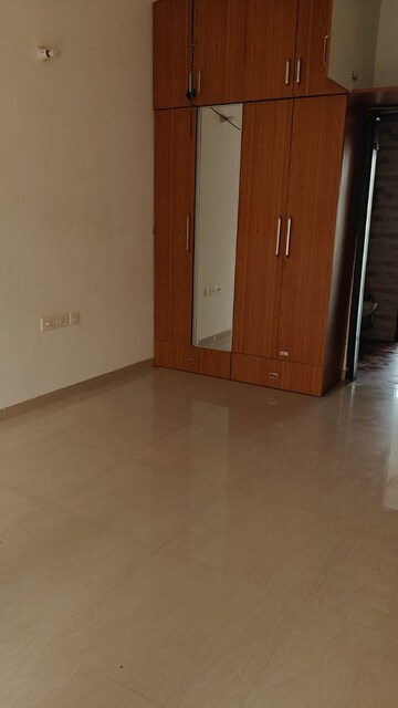 Room in 3 BHK Apartment at Omaxe Ambrosia, North Mullanpur – for Rent