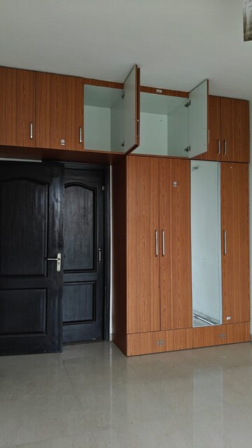 Furnished Amenities in 3 BHK Apartment at Omaxe Ambrosia, North Mullanpur – for Rent