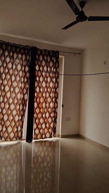 Bedroom in 3 BHK Apartment at Omaxe Ambrosia, North Mullanpur – for Rent