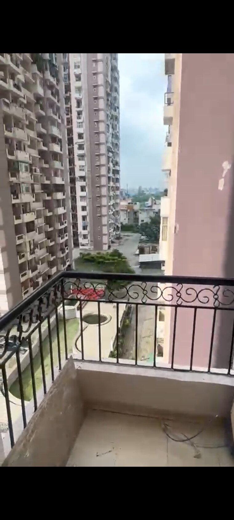 Balcony, amrapali-empire 2.5 Bedroom 1215 Sq.Ft. Apartment In Sain Vihar Ghaziabad 9024844