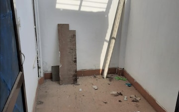 Shop For Rent in Omaxe Connaught Place, Beta Ii Greater Noida