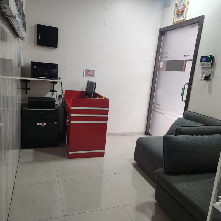 undefined, gandharv-galaxia Commercial Office Space 650 Sq.Ft. In Magarpatta Road Pune 9024890