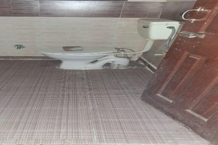 Bathroom, vaishali sector 7 2 Bedroom 900 Sq.Ft. Builder Floor In Vaishali Sector 7 Ghaziabad 9024885