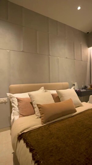 Bedroom in 3 BHK Apartment at Kalpataru Parkcity Estella, Kolshet Road – for Sale