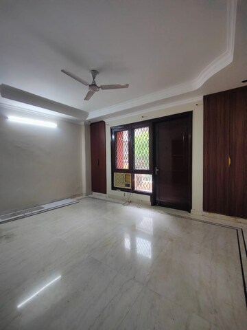 Room in 2 BHK Builder Floor at Savitri Nagar – for Rent
