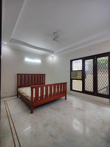Room in 2 BHK Builder Floor at Savitri Nagar – for Rent