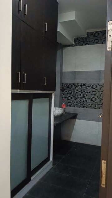 Master Bedroom in 3 BHK Builder Floor at RWA Apartments Sector 51, Sector 51 – for Rent