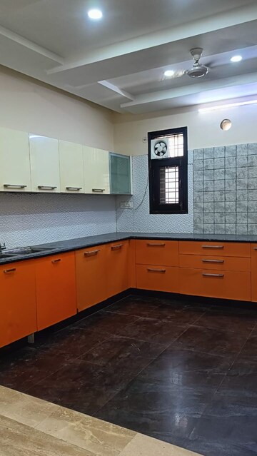 Kitchen in 3 BHK Builder Floor at RWA Apartments Sector 51, Sector 51 – for Rent