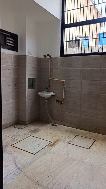 Bathroom in 3 BHK Builder Floor at RWA Apartments Sector 51, Sector 51 – for Rent
