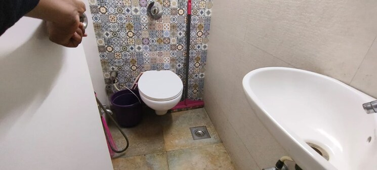 Bathroom, kanakia-wall-street Commercial Office Space 1200 Sq.Ft. In Andheri East Mumbai 9024924