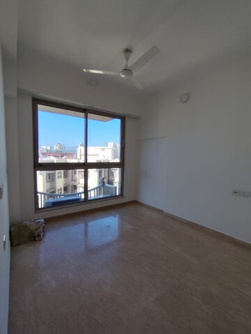 Room in 1 BHK Apartment at Hiranandani Regent Hill, Powai – for Rent