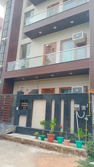 6+ BHK Independent House For Sale in Alpha 1 Greater Noida