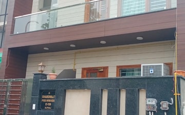 6+ BHK Independent House For Sale in Alpha 1 Greater Noida