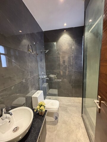 Bathroom in 5 BHK Villa at Ambala Highway – for Sale