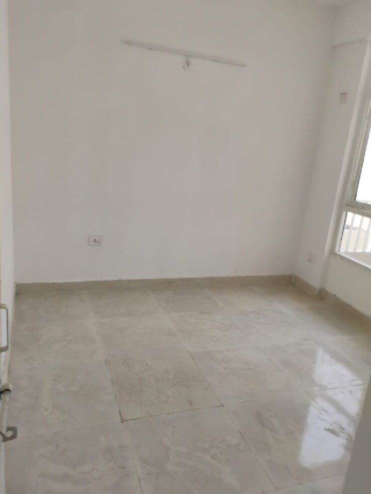 Room, vashisht-heights 3 Bedroom 816 Sq.Ft. Apartment In Sector 87 Faridabad 9025022