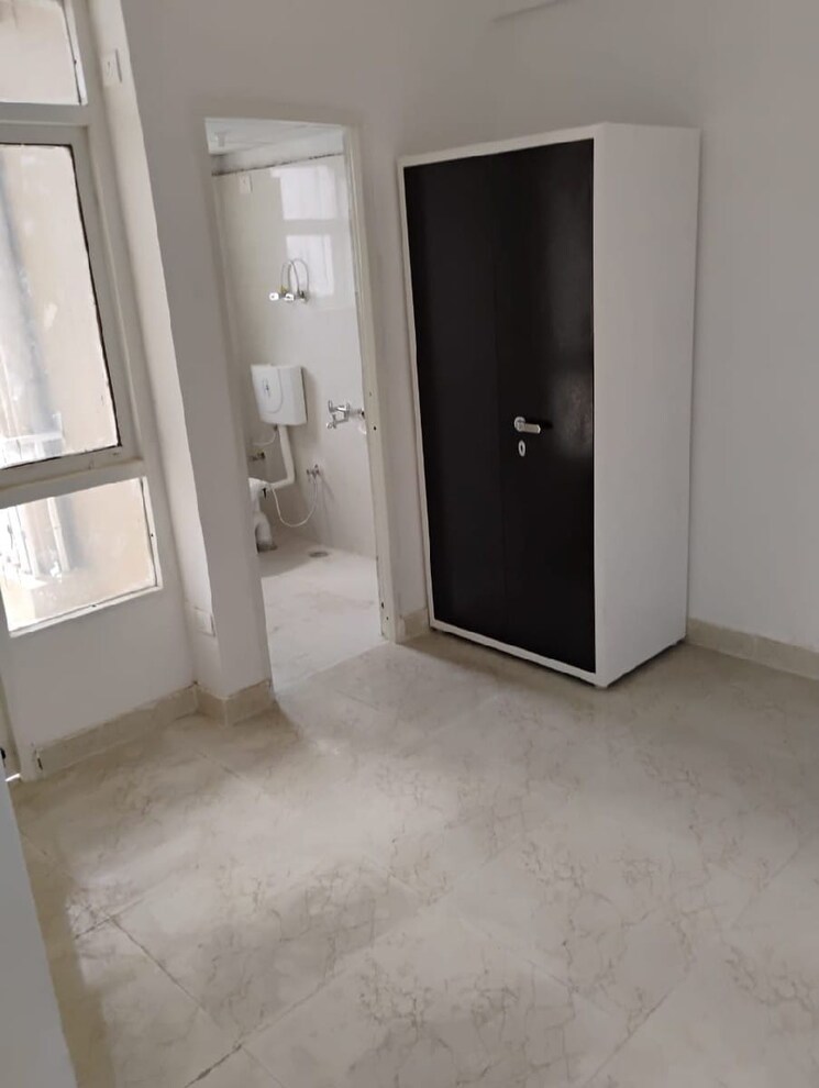 Room, vashisht-heights 3 Bedroom 816 Sq.Ft. Apartment In Sector 87 Faridabad 9025022