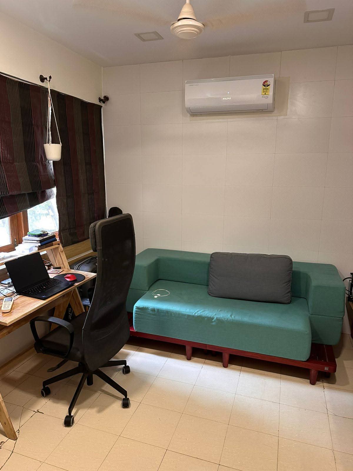 2 BHK Apartment For Rent in Andheri West