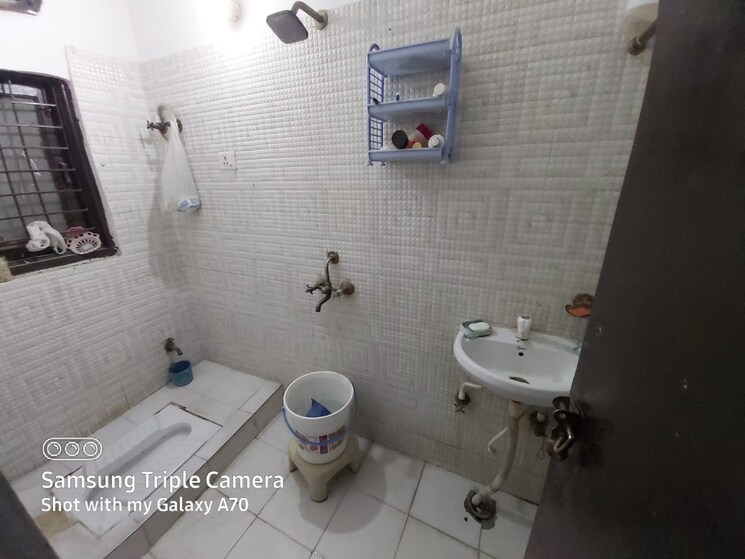 Bathroom, gaur-city-2-10th-avenue 2 Bedroom 848 Sq.Ft. Apartment In Sector 16c Greater Noida Greater Noida 9025035