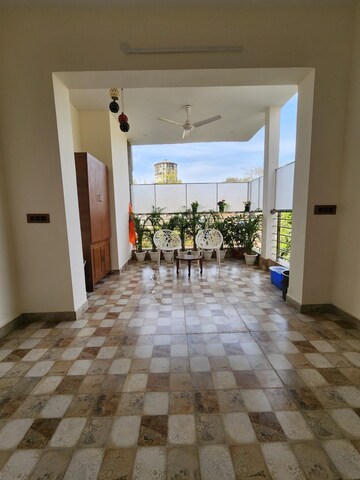 Bedroom in 2 BHK Builder Floor at Sheikh Sarai – for Rent