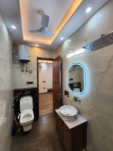 Bathroom in 2 BHK Builder Floor at Sheikh Sarai – for Rent