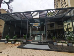 1 BHK Apartment – Entrance View at Versova - for Sale