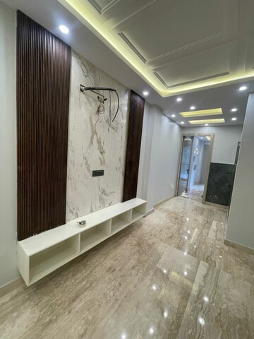 Kitchen in 2.5 BHK Builder Floor at Ramesh Nagar – for Sale