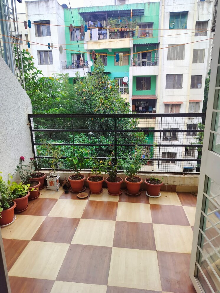 Balcony, sri-vardhman-bhoomi 2 Bedroom 950 Sq.Ft. Apartment In Kalewadi Pune 9025116