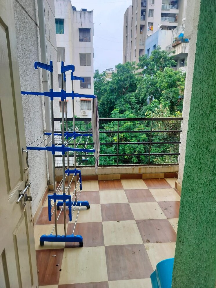 Balcony, sri-vardhman-bhoomi 2 Bedroom 950 Sq.Ft. Apartment In Kalewadi Pune 9025116