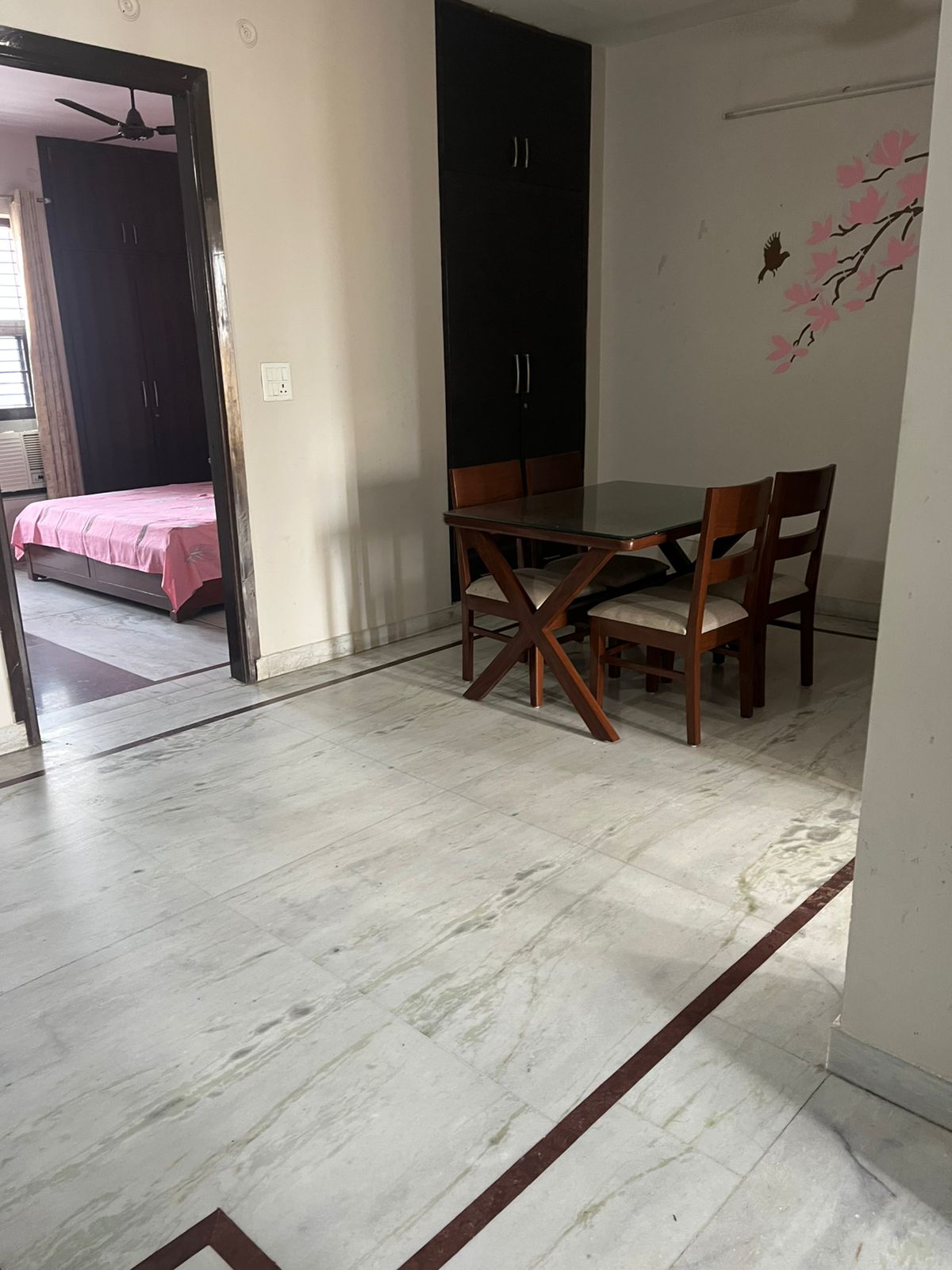 2 BHK Apartment For Rent in Gaur City 2 - 10th Avenue
