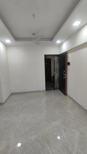 Room in 2 BHK Apartment at Nakul Raj , Malad West – for Rent