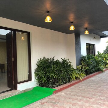 5 BHK Villa – Garden View at Chattarpur - for Sale