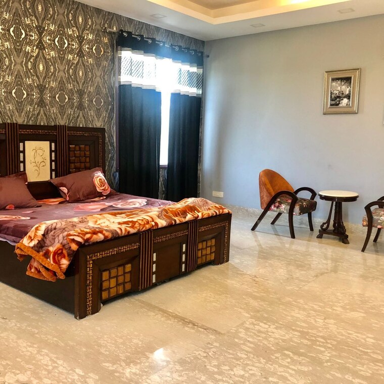 Living Room, chattarpur 5 Bedroom 2420 Sq.Yd. Villa In Chattarpur Delhi 9025136