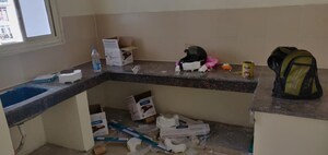 Team Area in 2 BHK Apartment at Panchsheel Park, Sain Vihar – for Sale