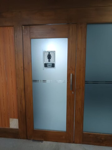 Room in  Office Space in IT/SEZ at Prahlad Nagar – for Rent