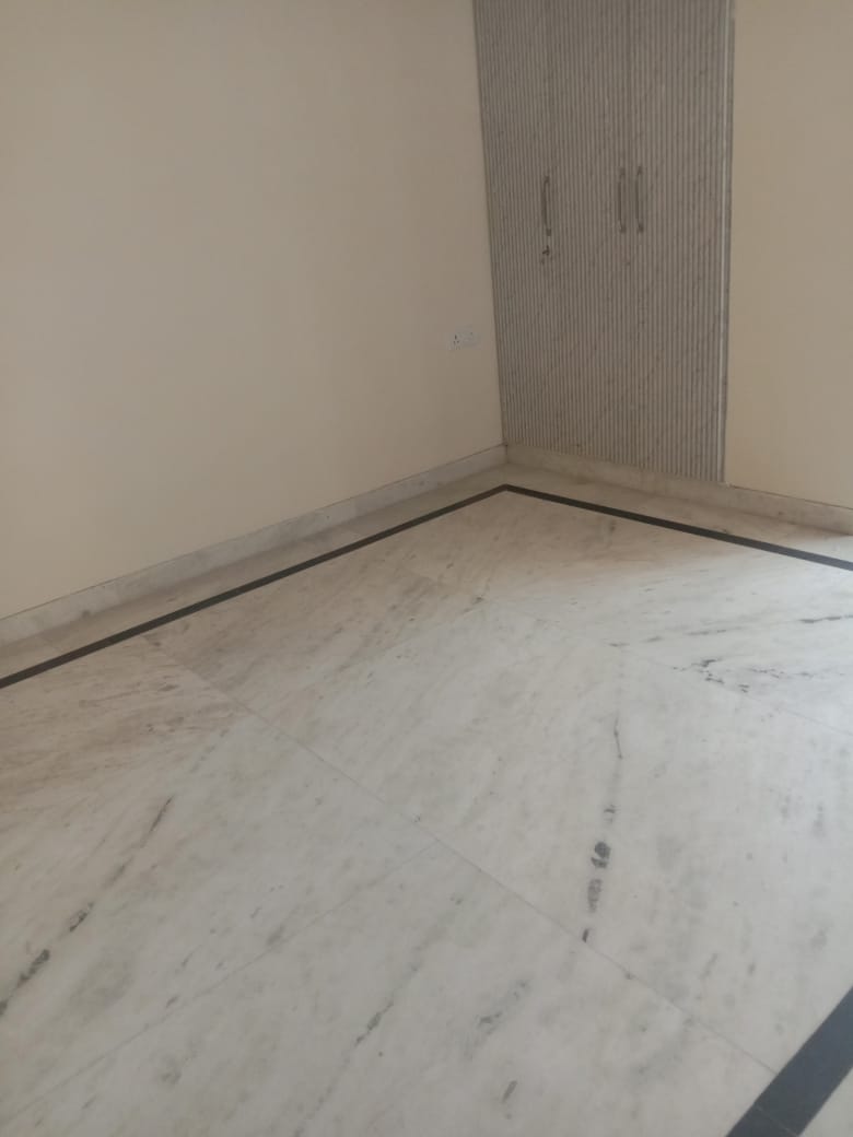 2 BHK Apartment For Rent in Gaur City 2 - 14th Avenue