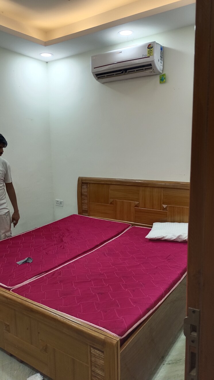 Bedroom, old rajinder nagar Pg For Boys In Old Rajinder Nagar 9025196