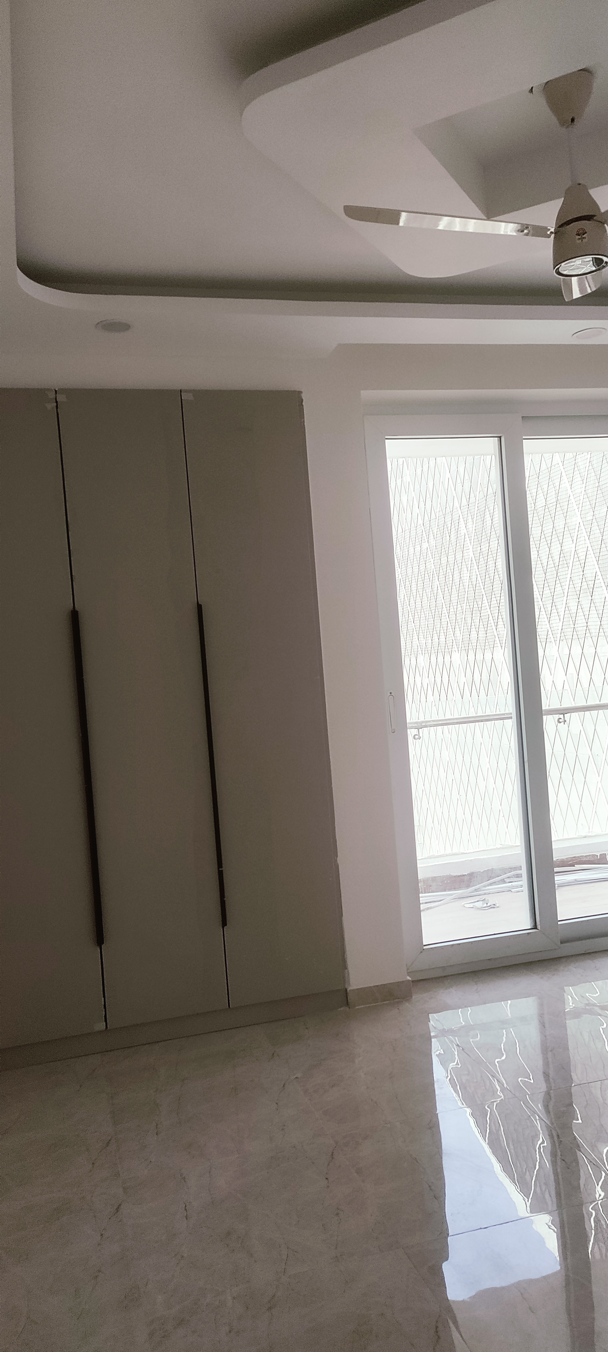 3 BHK + Pooja Room Apartment For Rent in Omaxe Royal Residency Faridabad